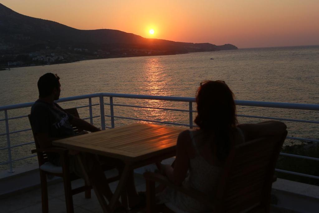 Reyhan Hotel Karaburun  Εξωτερικό φωτογραφία